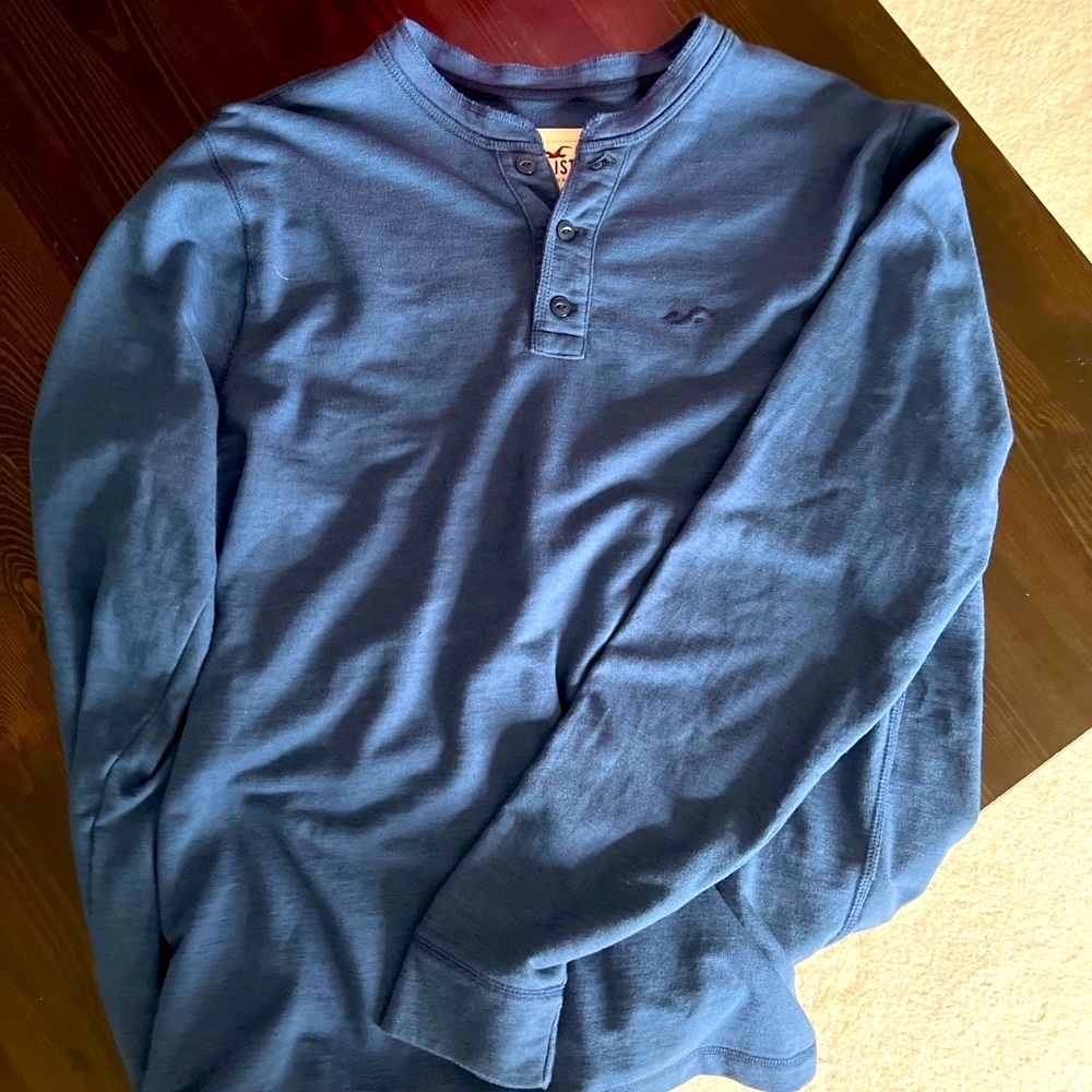 Hollister jersey shirt sz L